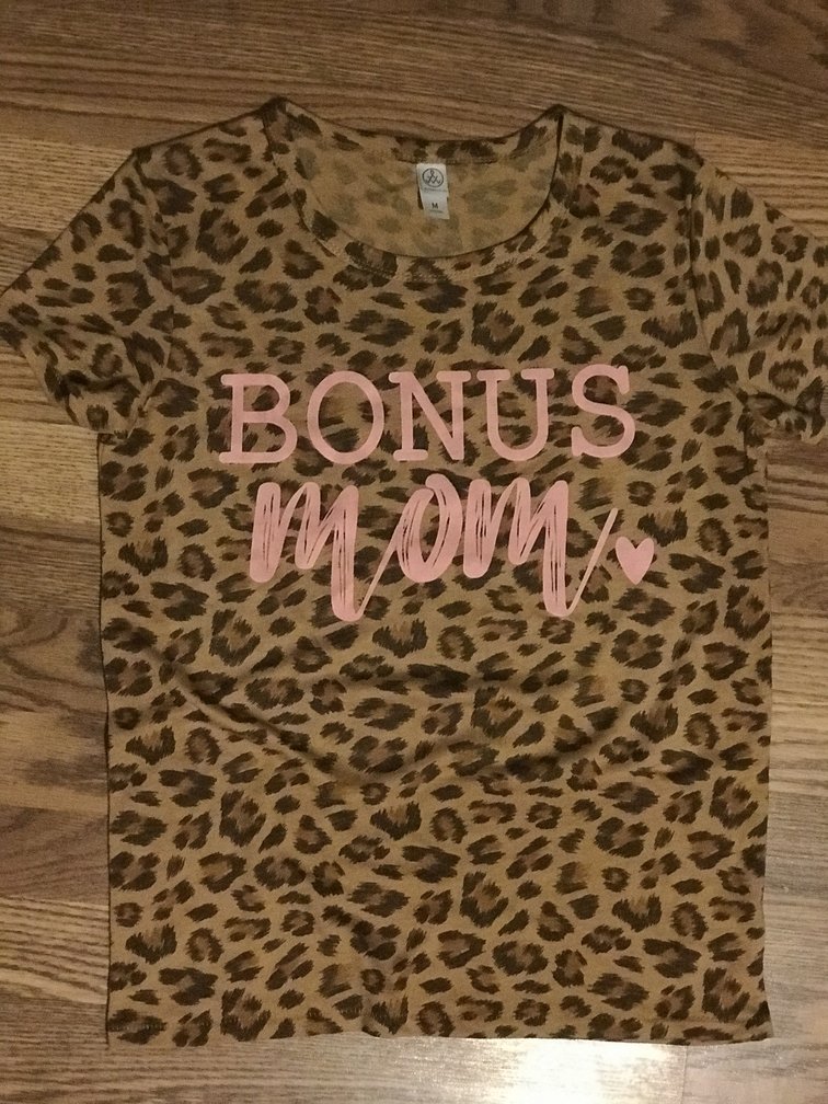 Bonus Mom Leopard Tee